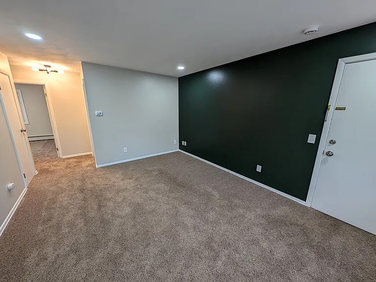 35 Terrel Dr #4 — Photo 6