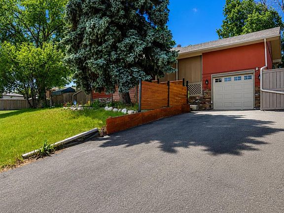 3rd image of 5923 E Thorncliffe Dr NW