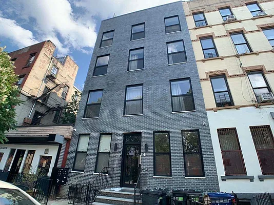 Rented by Tapiro Realty | media 45