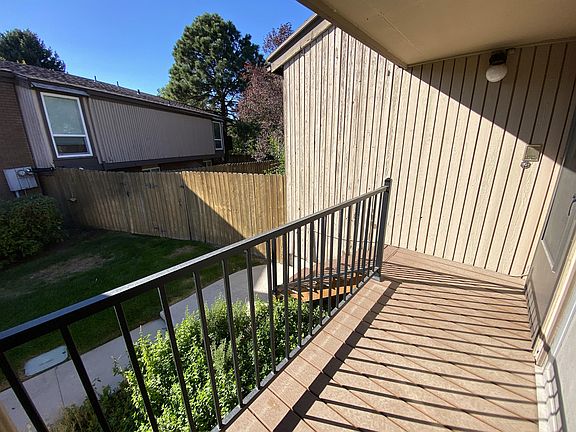 3rd image of 1701 E Monte Carlo Dr