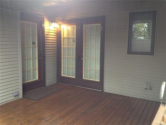 5th image of 14198 Meadow Hill Ln #1