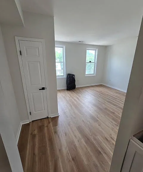 2661 Main St #6 — Photo 2