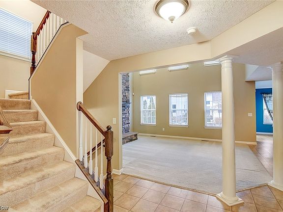5th image of 38452 Foxglen Ave