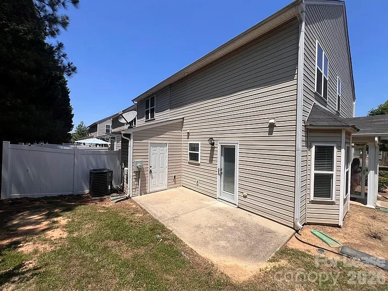 9505 Drains Bay Ct — Photo 28