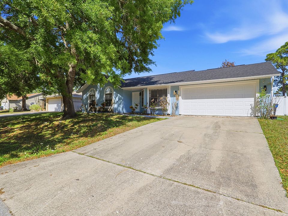 1st image of 825 Helm Ave NW
