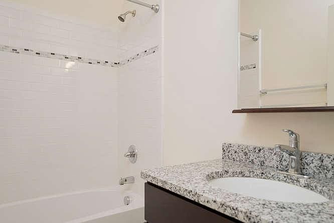 1st image of 144 Edward St #7
