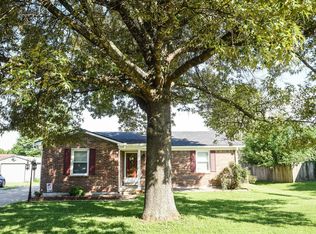 120 Scenic Dr, Bardstown, KY 40004