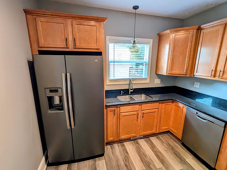 239 Bachtel St SE — Photo 13