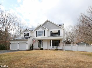 101 Rowan Ct, Manahawkin, NJ 08050