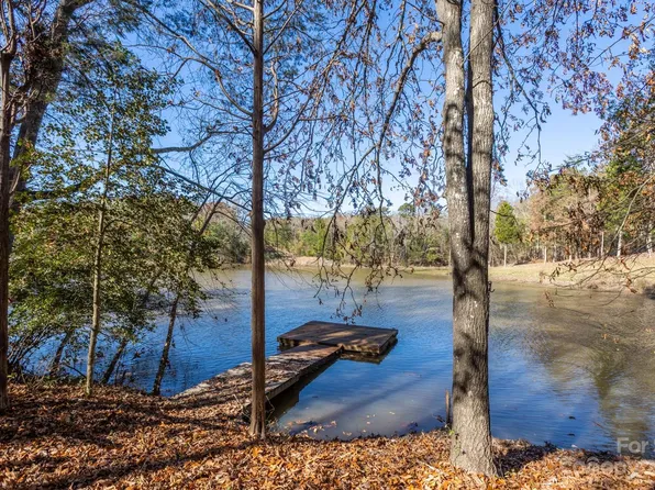 294 Carroll Cv, Lake Wylie, SC 29710