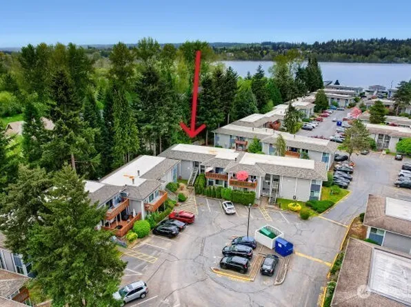 17208 NE 45th Street #66, Redmond, WA 98052