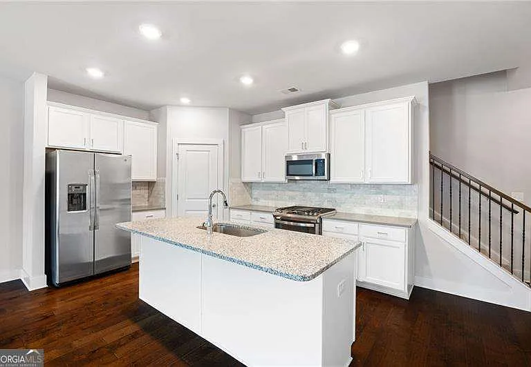 1395 Heights Park Dr SE — Photo 9