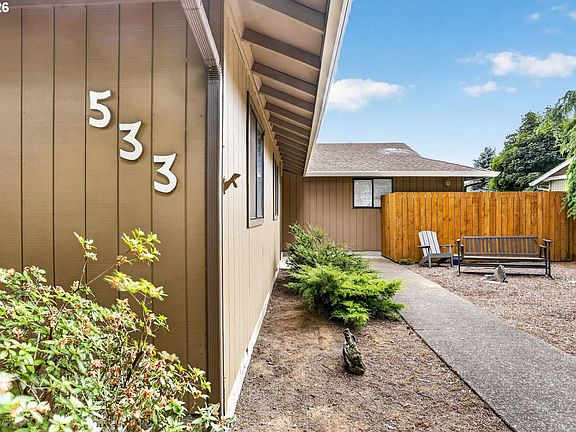4th image of 533 SW 13th Ave