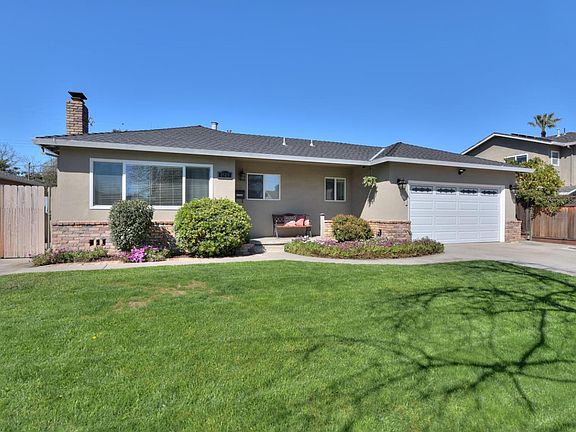 2nd image of 1515 Santa Monica Ave