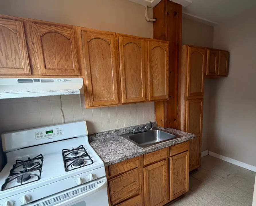 119-121 Tremont St