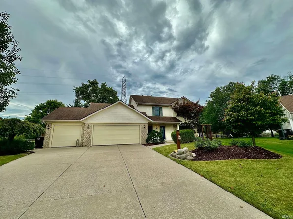 10223 Chapel Pines Pl, Fort Wayne, IN 46804