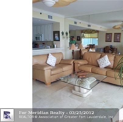 4th image of 233 SE 21st Ave APT 103