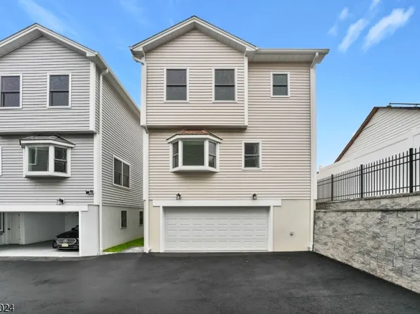 182 East 25th Street #A, Paterson City, NJ 07514