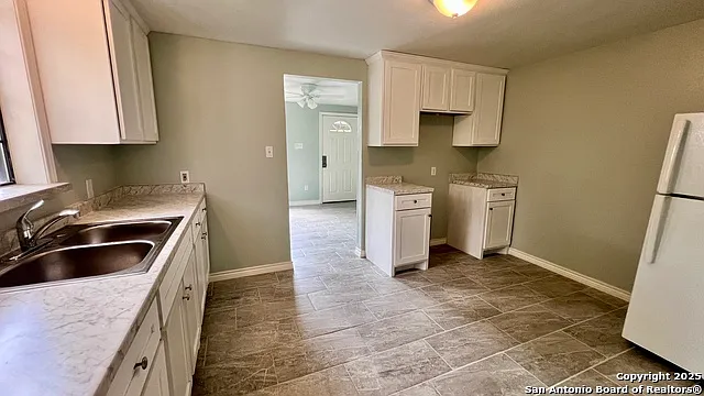 1218 NW 23rd St #2 — Photo 5