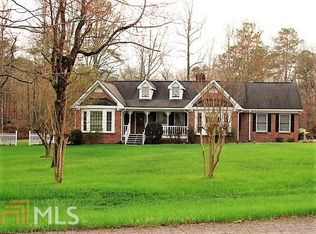 3850 Governors Cir, Loganville, GA