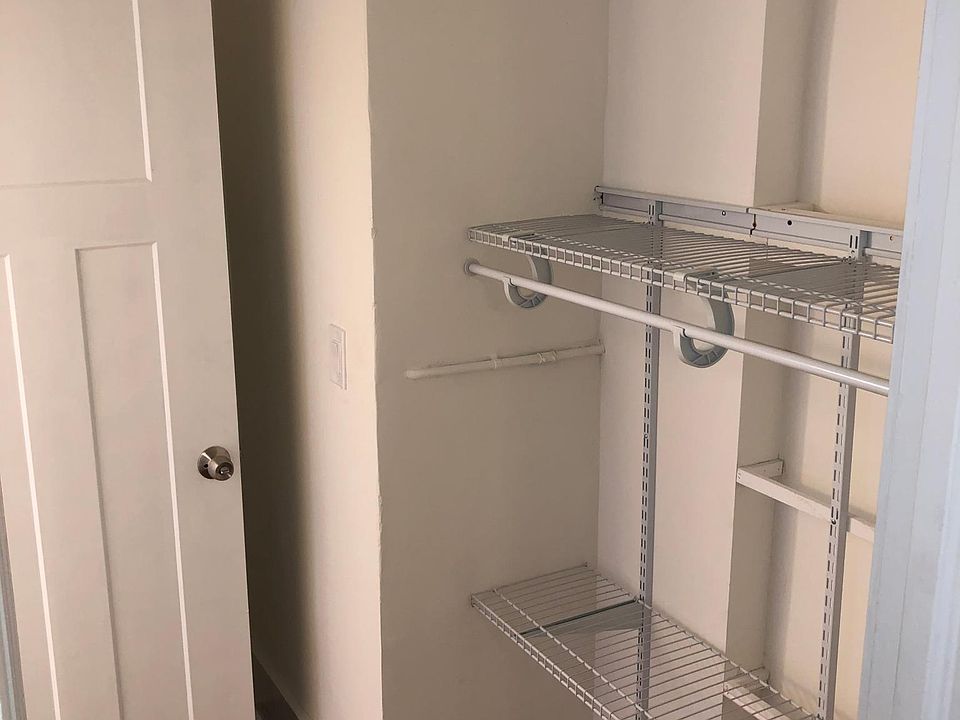 Walk In Closet