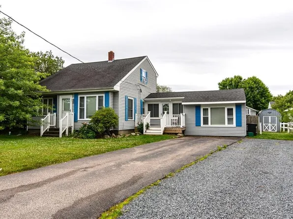 130 Knowlesway Ext, Narragansett, RI 02882