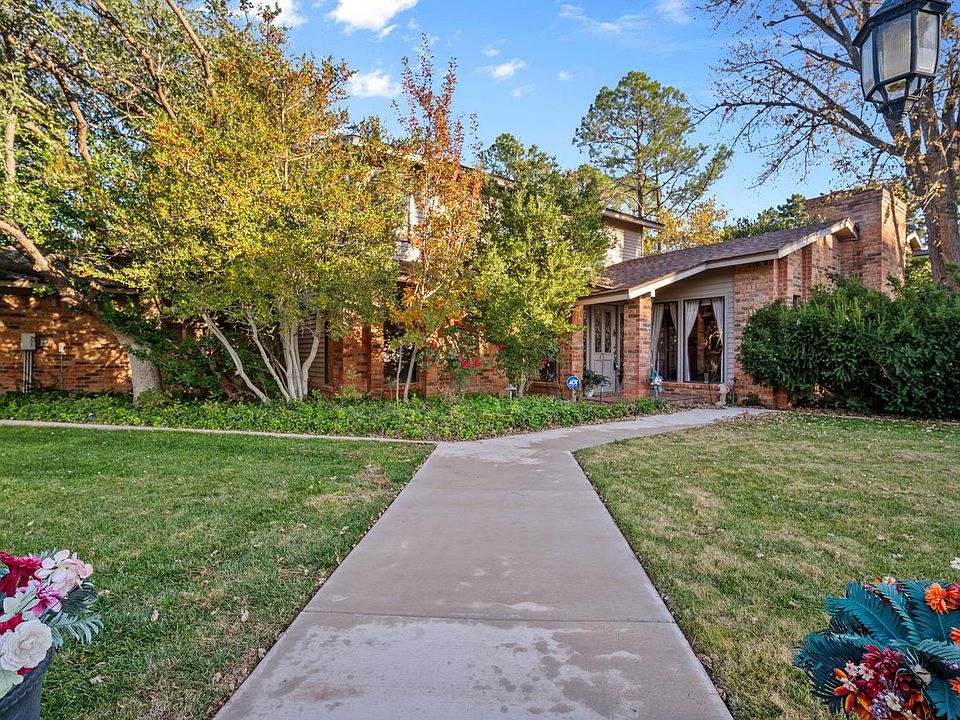 1st image of 31 Brentwood Cir