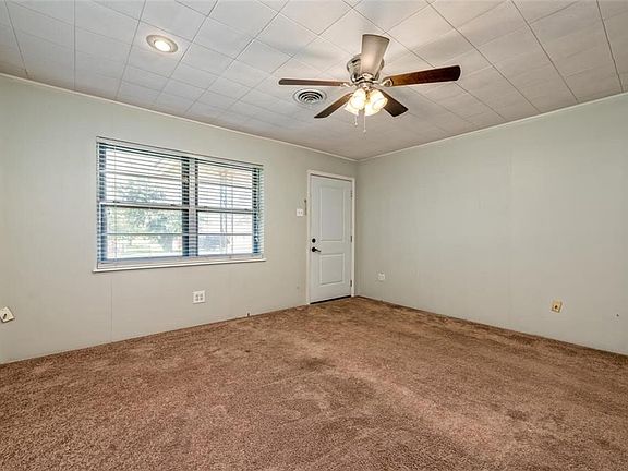3rd image of 103 E San Benito Dr