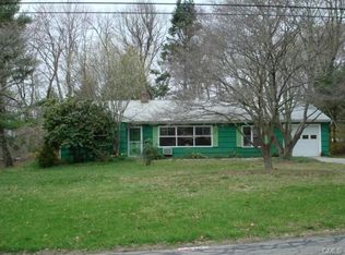 7 Skyview Ln, Norwalk, CT 06851