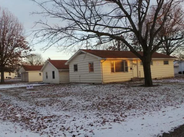 2003 10th St, Charleston, IL 61920