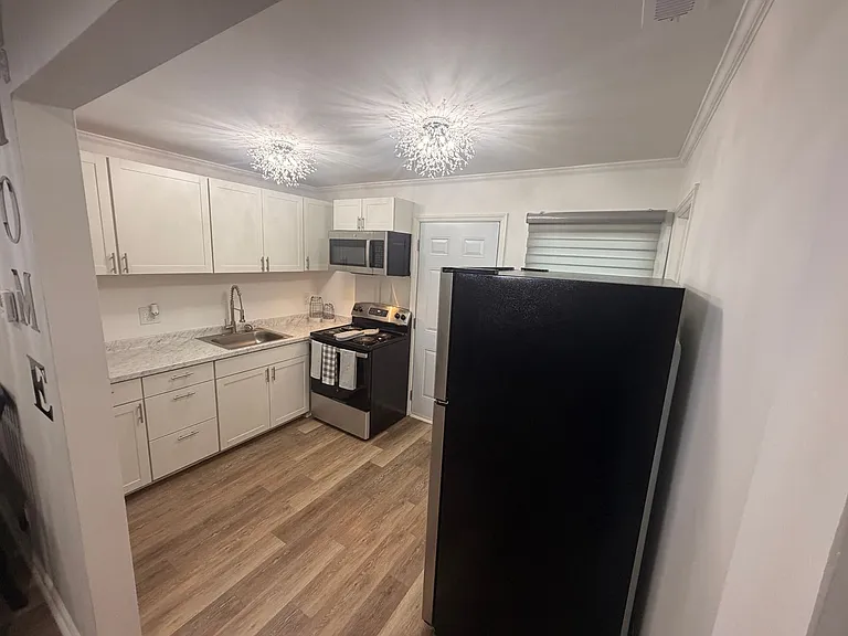 4020 Conway Ave — Photo 3