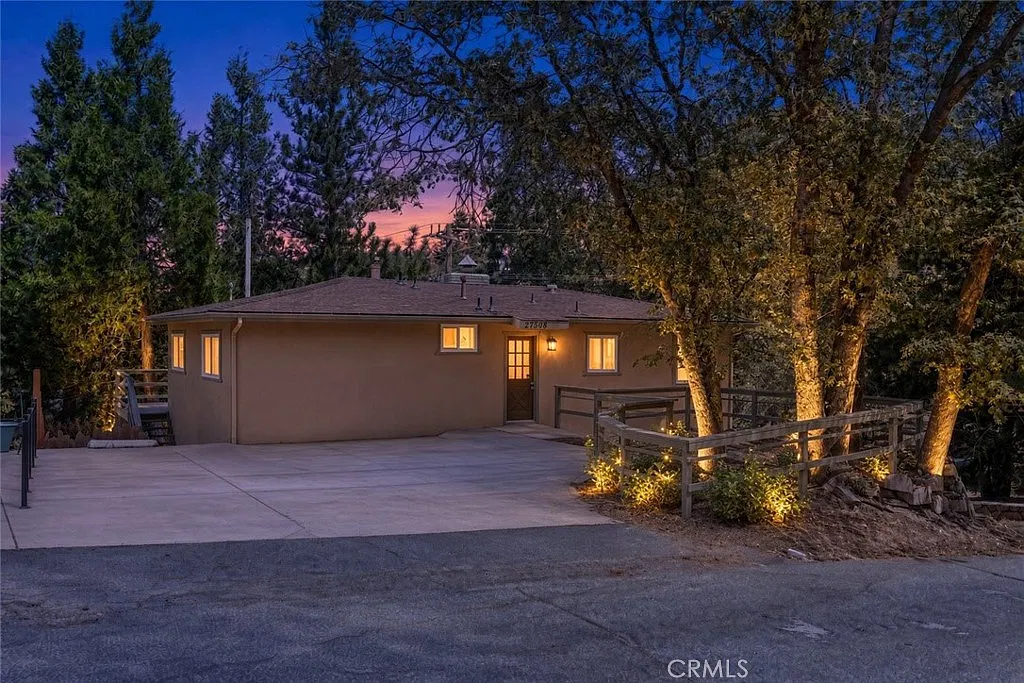 3 bed, 1825 sqft, $2,600 — Photo 1
