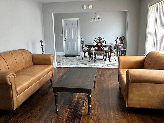 5th image of 4619 Woodmore View Cir
