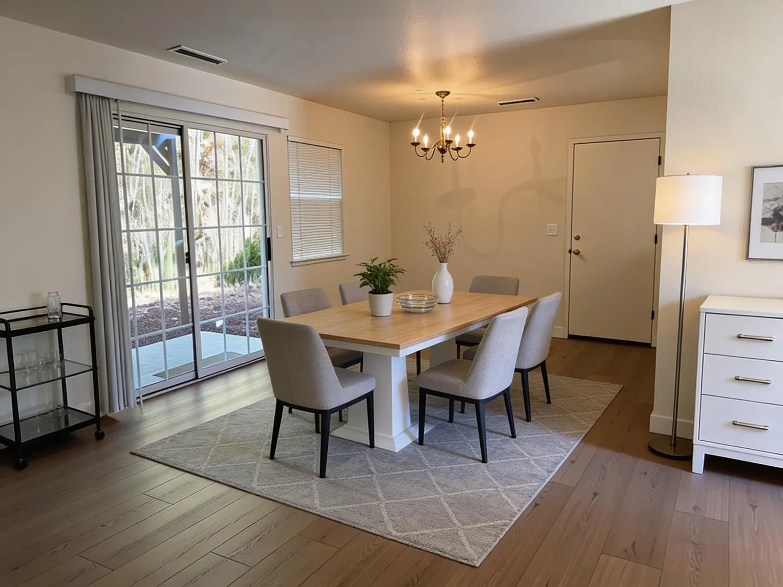 2 bed, 2.5 bath, 1250 sqft, $3,895 — Photo 3