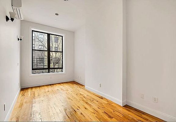 5th image of 107 W 118th St #3