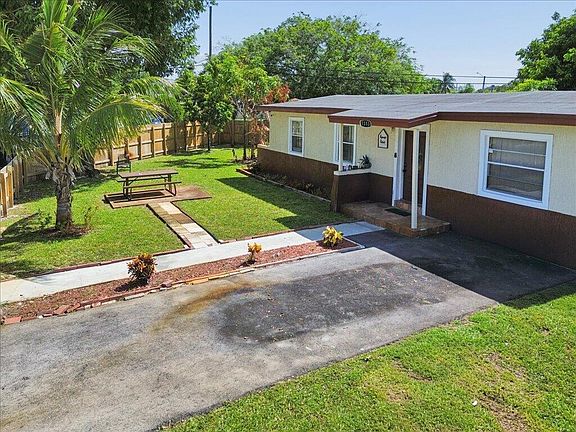 2nd image of 1313 NW 13TH Court