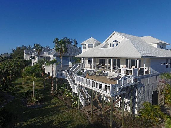 3rd image of 7020 Palm Island Dr