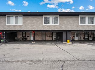14 Cour Monnet, Palos Hills, IL 60465