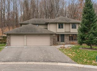 6368 Chandler Ct, Eden Prairie, MN 55346