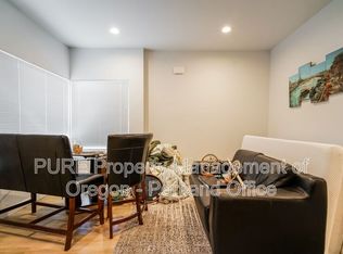 6786 N McKenna Ave, Portland, OR 97203