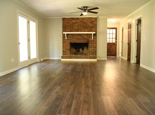 207 Needles Dr, Simpsonville, SC 29680