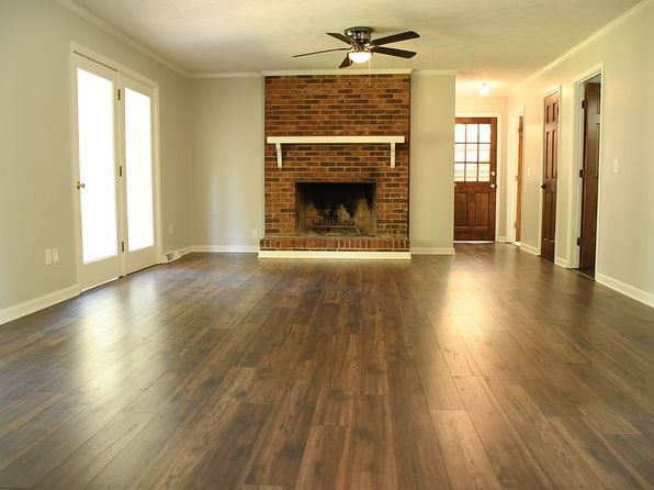 207 Needles Dr