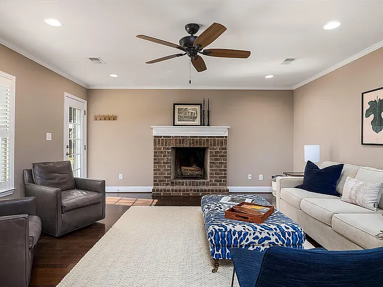 608 Shades Creek Pkwy — Photo 5
