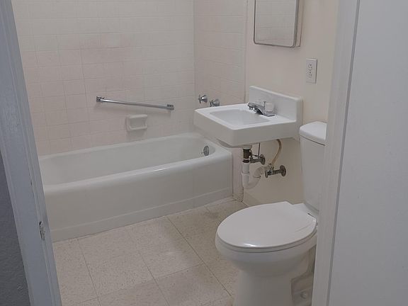 3rd image of 1713 S Winery Ave #101A