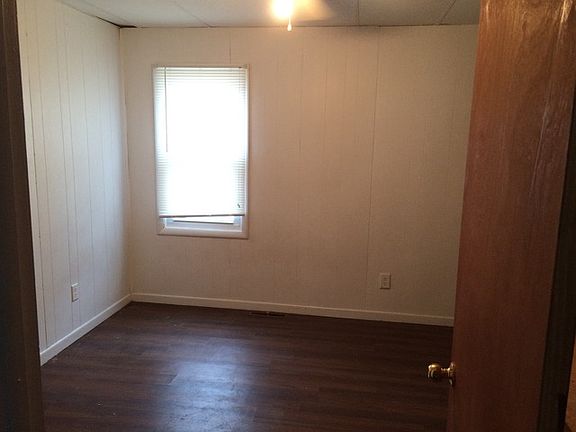 5th image of 321 W Boys St