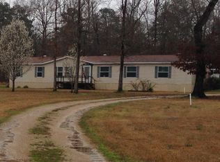 120 Seals Rd, Pollock, LA 71467