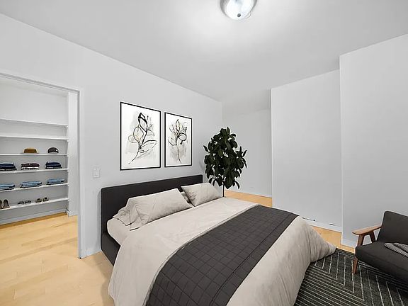 4th image of 90 Washington St APT 15N