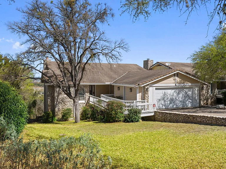 310 Dogie Dr #A — Photo 20