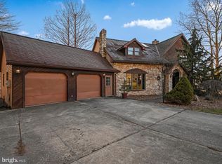 1782 Tanglewood Rd, Orwigsburg, PA 17961