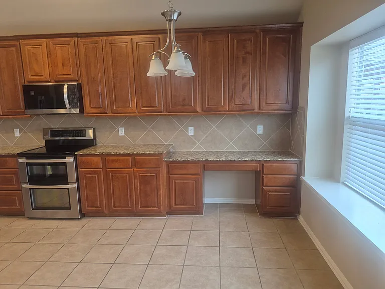 709 Shady Meadow Ln — Photo 15